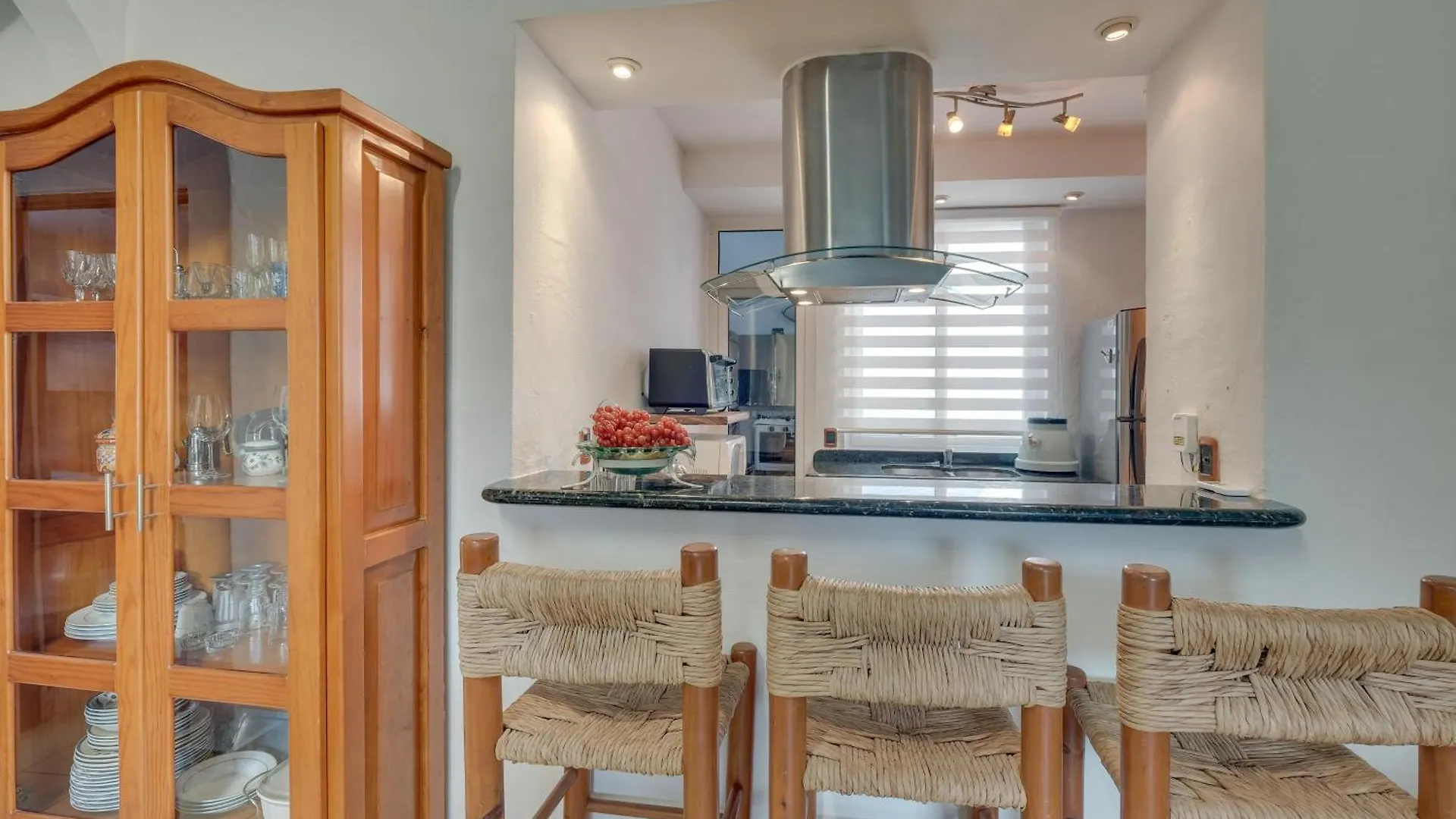 Puerto Vallarta Hideaway With Balcony And Pool! 巴亞爾塔港